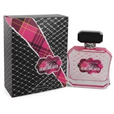 Victoria`s Secret Tease Heartbreaker