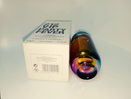 Carolina Herrera 212 VIP Party Fever