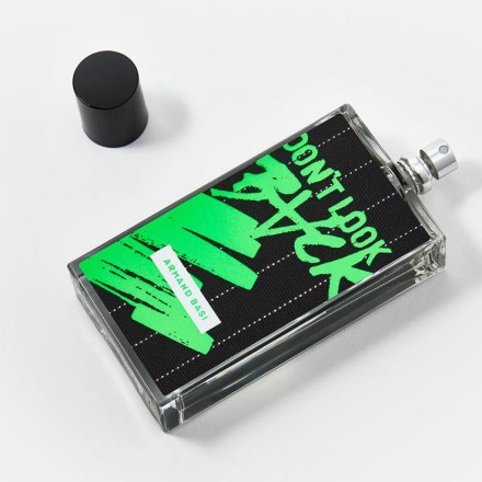 Armand Basi Don't Look Back