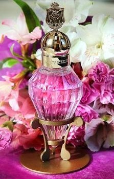Katy Perry Killer Queen Oh So Sheer