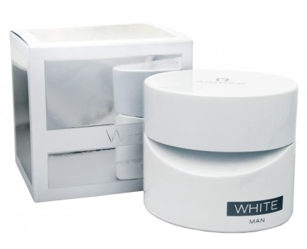 Aigner White man