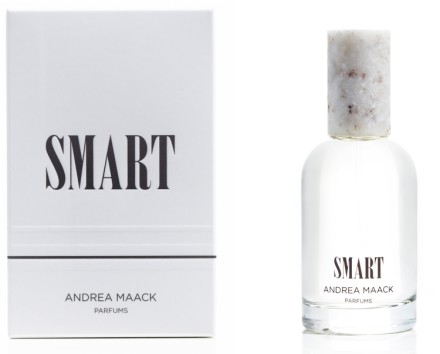 Andrea Maack Smart